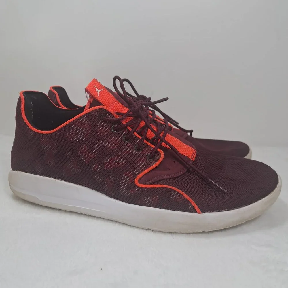Air Jordan Sneakers Mens Size 10.5 Crimson Camouflage Eclipse Shoes